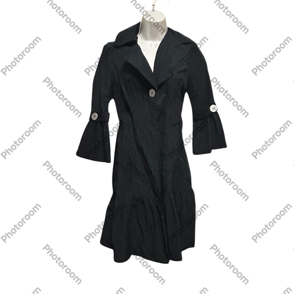 Ladies lightweight knee length jacket